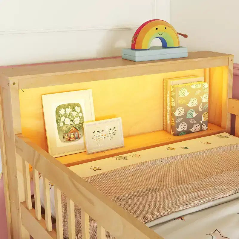 Letto a soppalco singolo con libreria a LED, scale e cassetti contenitore | Legno massello di pino