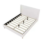 Letto Imbottito Moderno con Base a Piattaforma | Testiera a Orecchie e Gambe in Noce, Queen/King