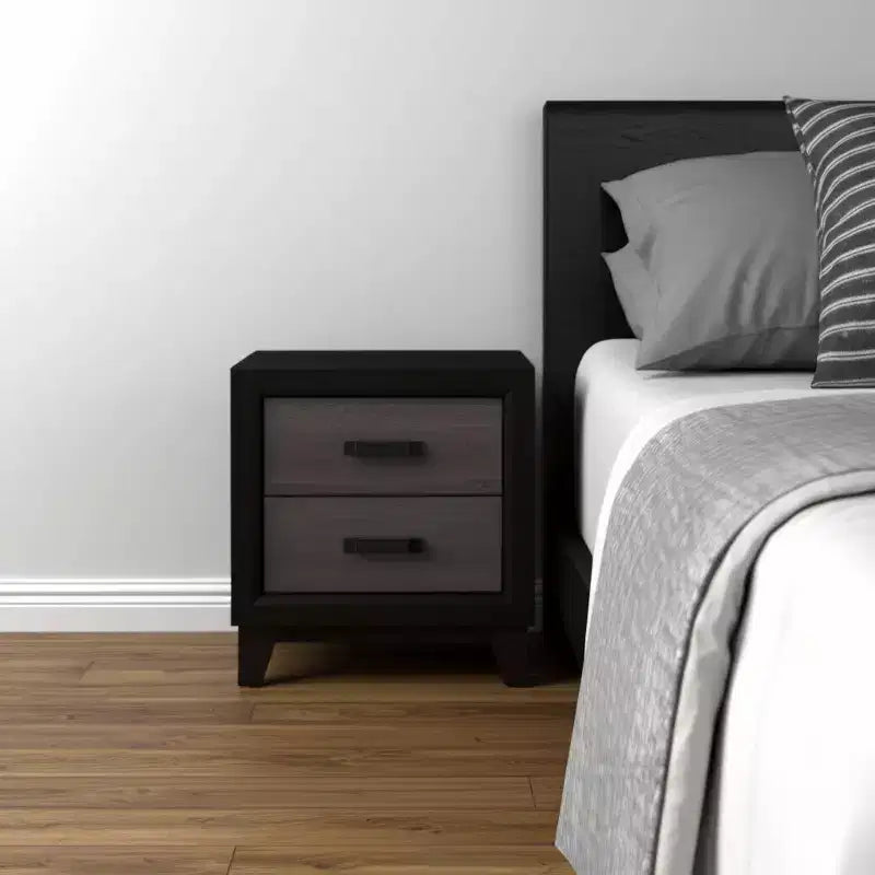 Comodino nero e grigio in legno a 2 cassetti | Modern Farmhouse, Dettagli in metallo, 56 cm H